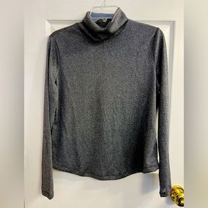 NWT Ribbed Metallic Turtleneck silver/black Large Petite